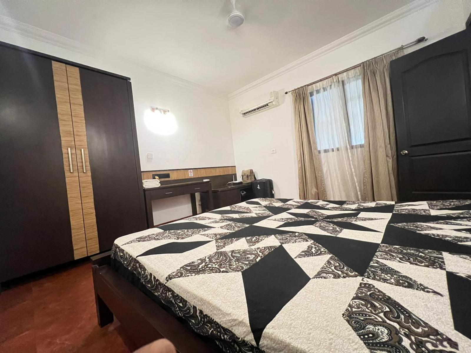 Riviera Hermitage Arpora Luaran gambar