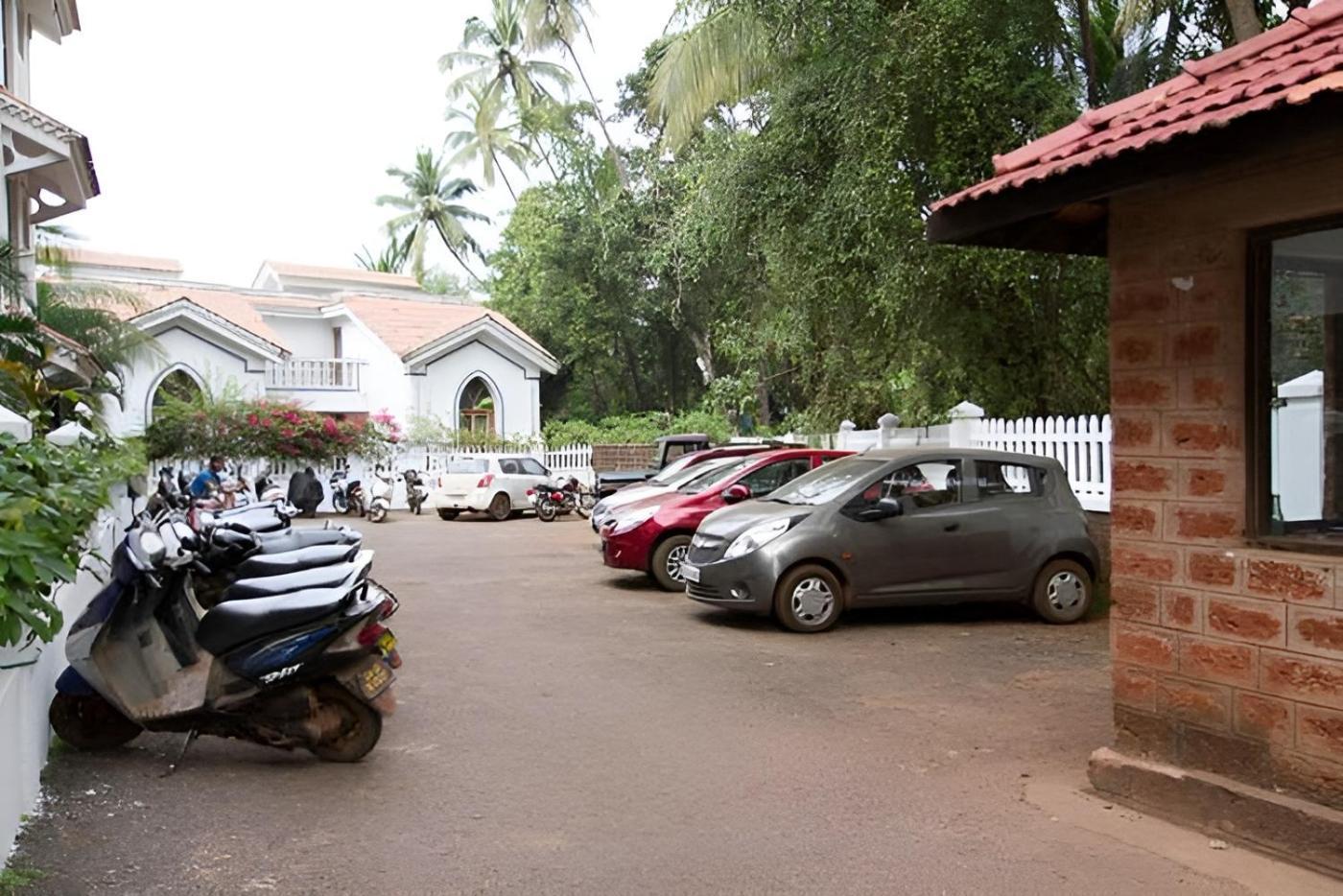 Riviera Hermitage Arpora Luaran gambar